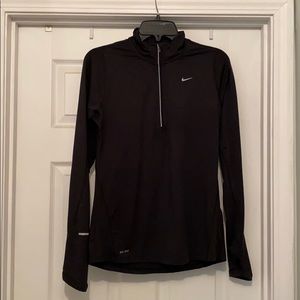 Nike DRI-FIT Pullover